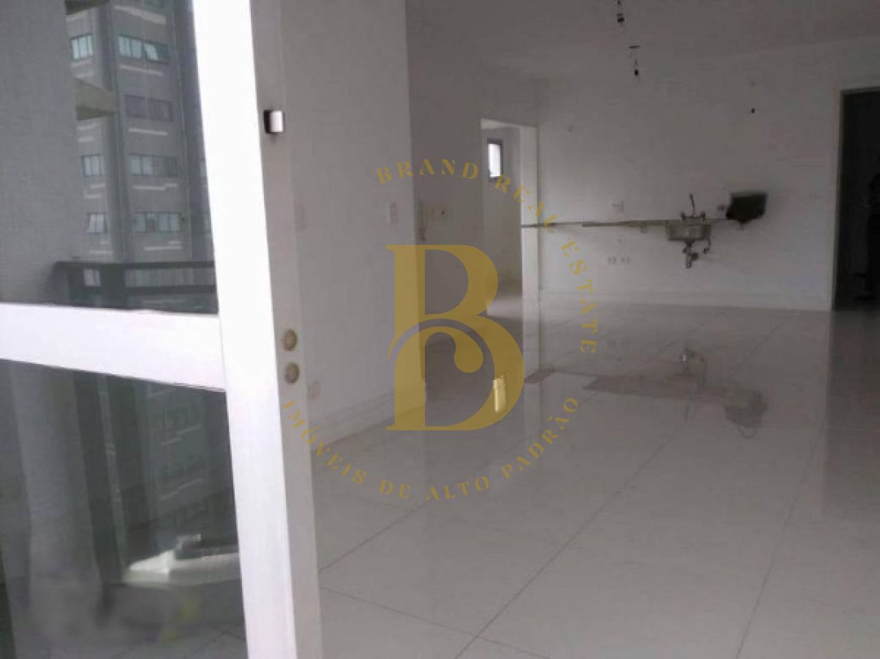 Foto 2 - BR3258