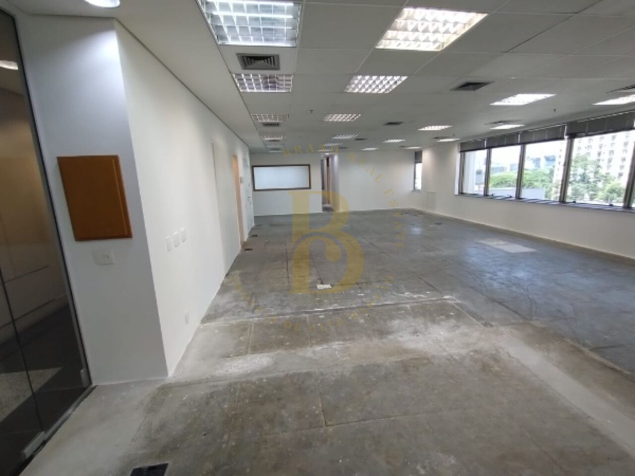Foto 2 - BR3609