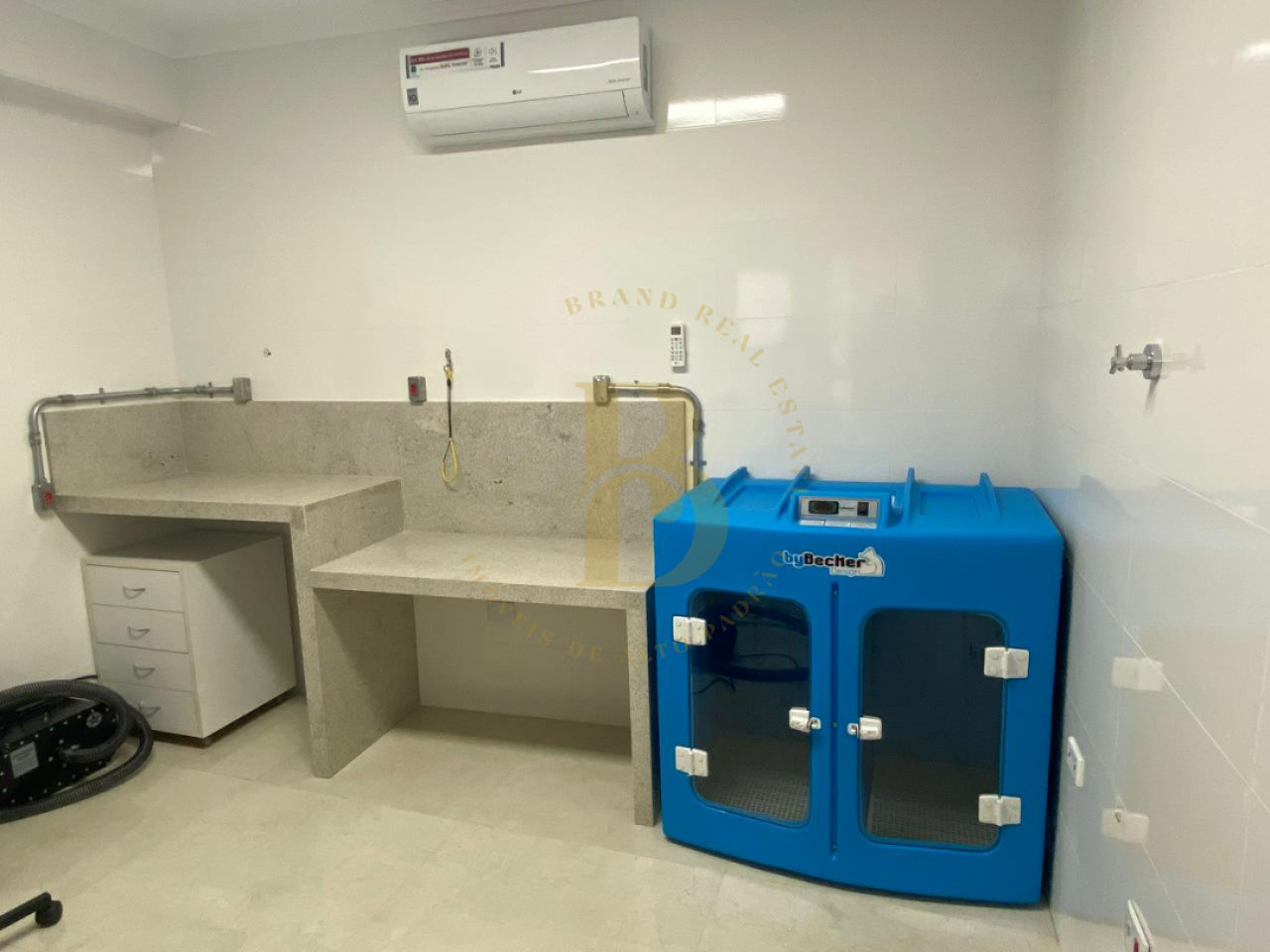 Foto 5 - BR3670