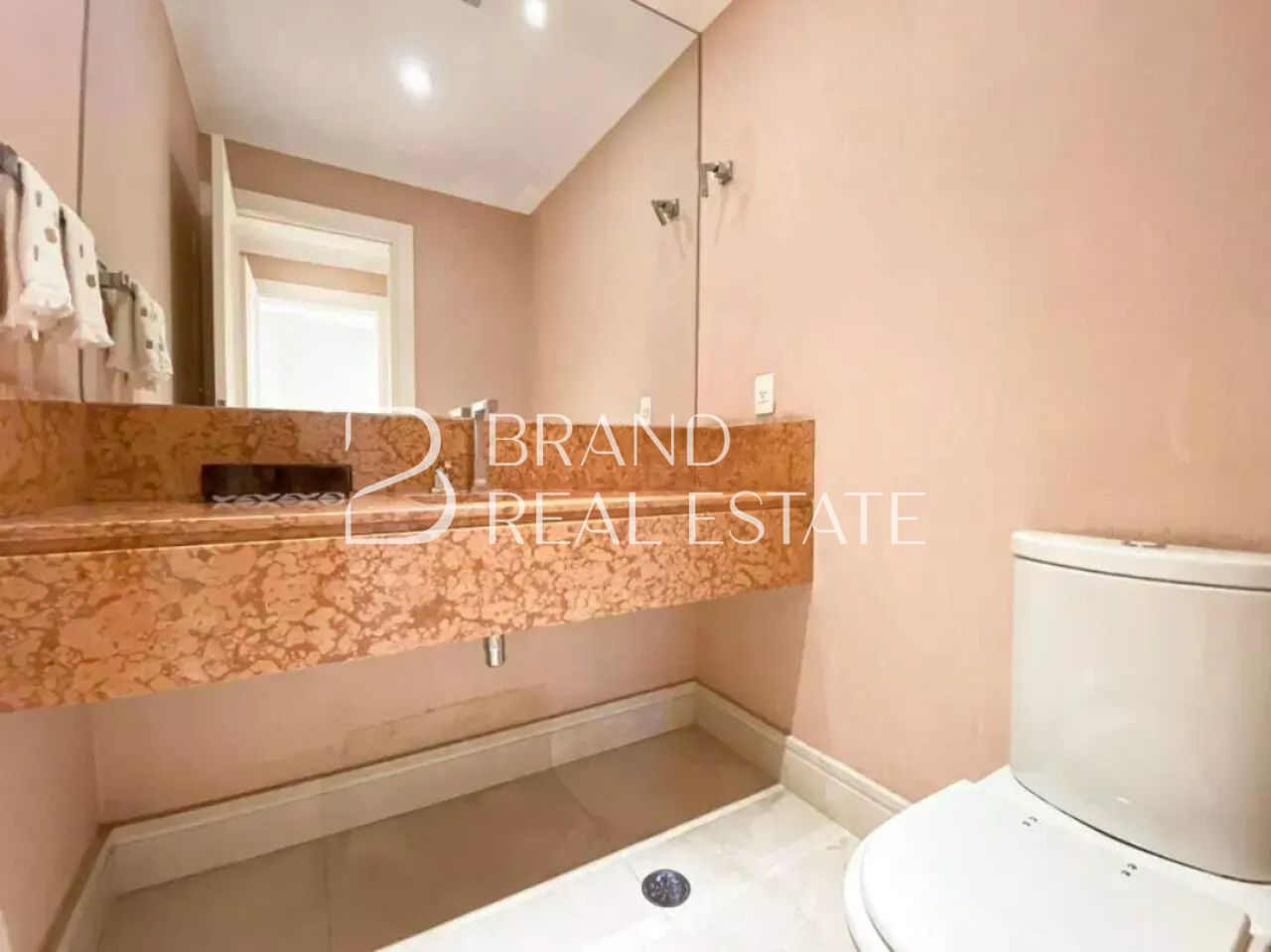 Foto 8 - BR4240