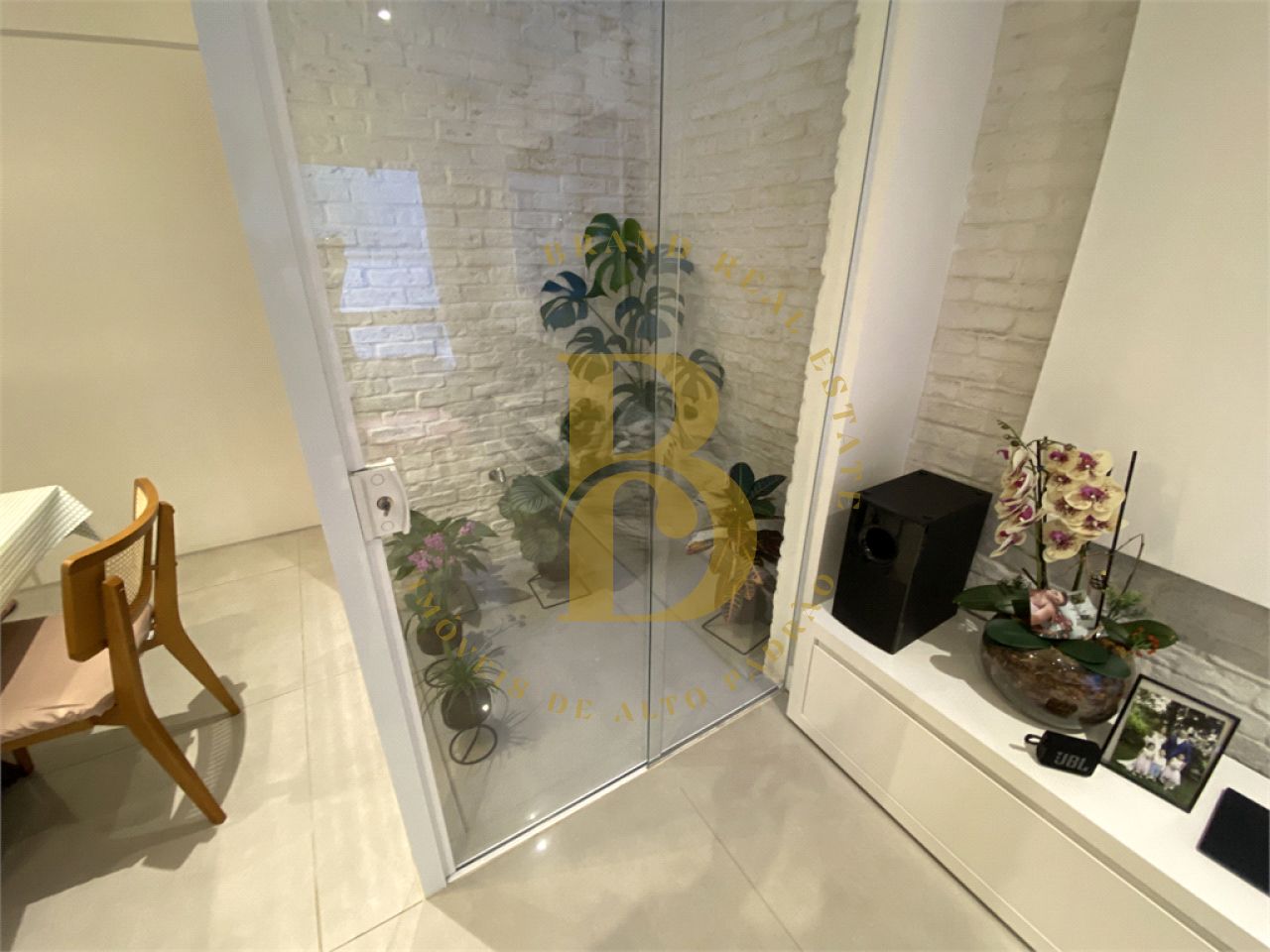 Foto 5 - BR4300