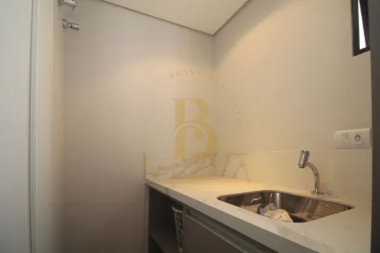 Foto 17 - BR4305