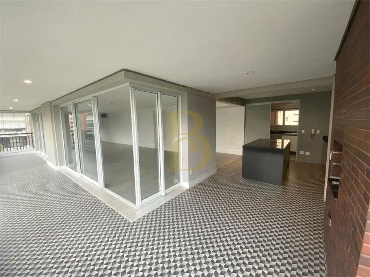 Foto 3 - BR4330
