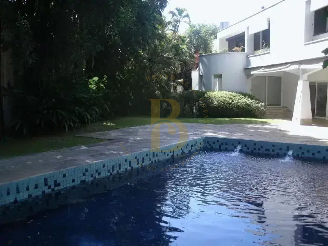 Foto 3 - BR4417