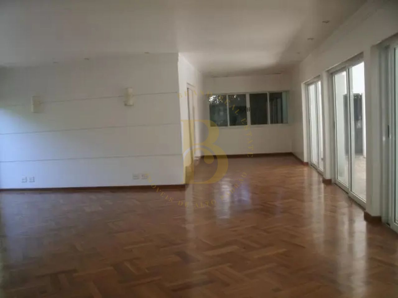 Foto 12 - BR4417
