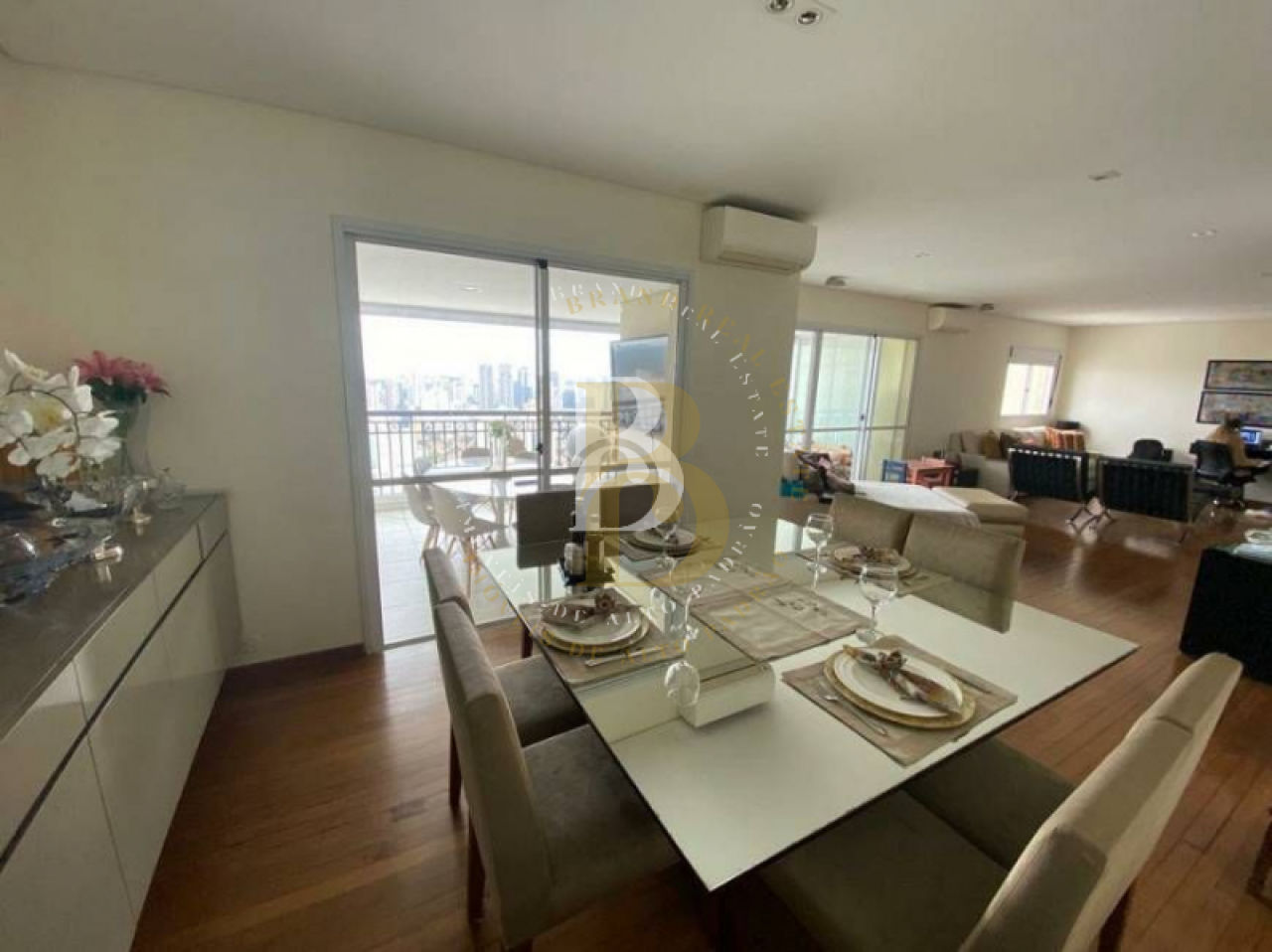Foto 4 - BR4607