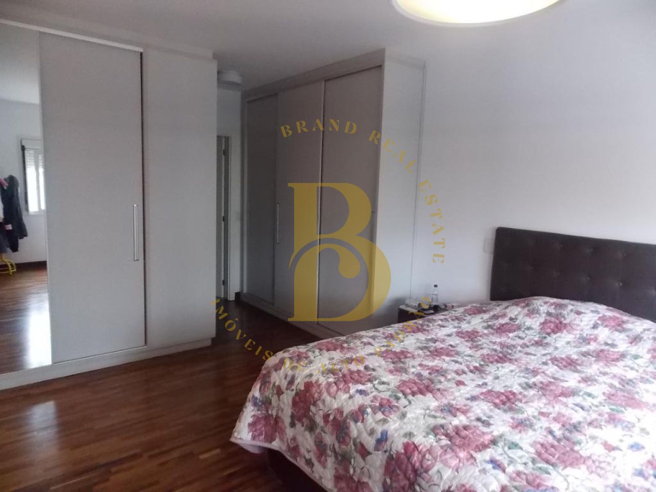 Foto 7 - BR4777