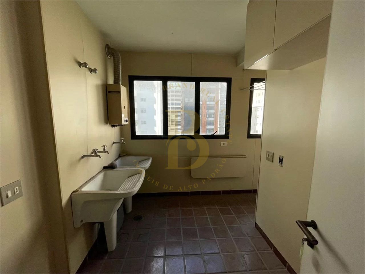 Foto 16 - BR4808
