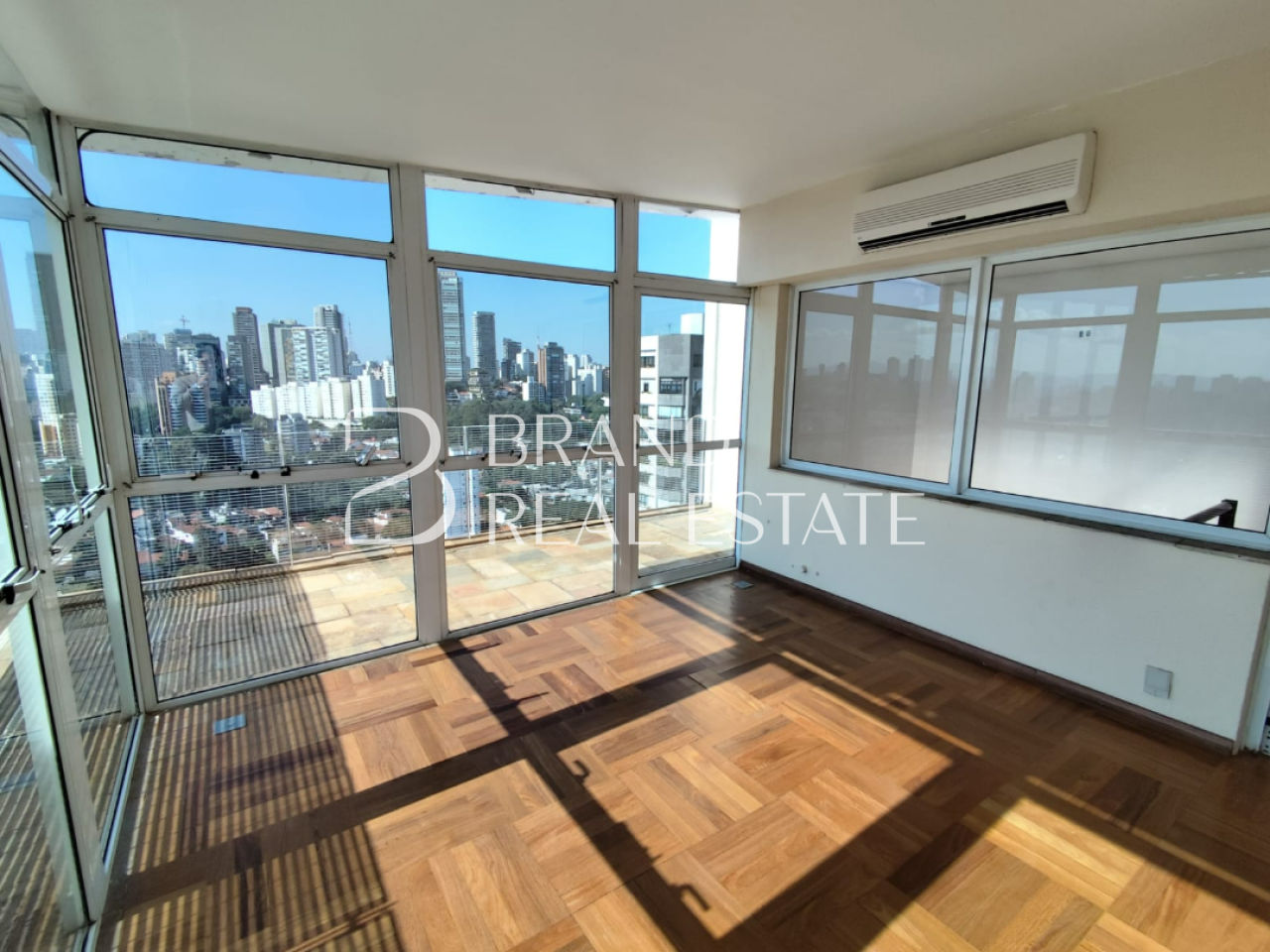 Foto 4 - BR5073
