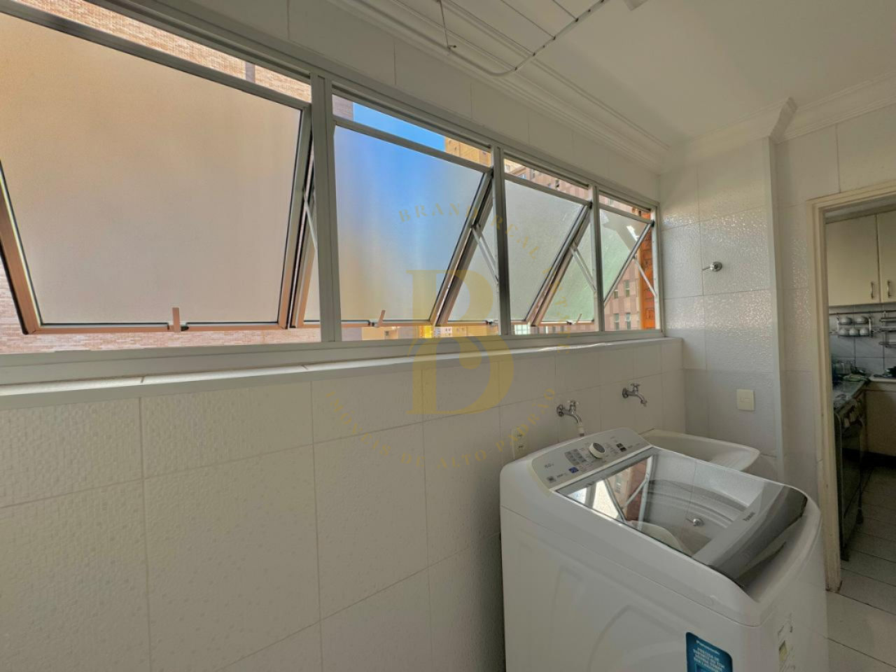 Foto 38 - BR5305