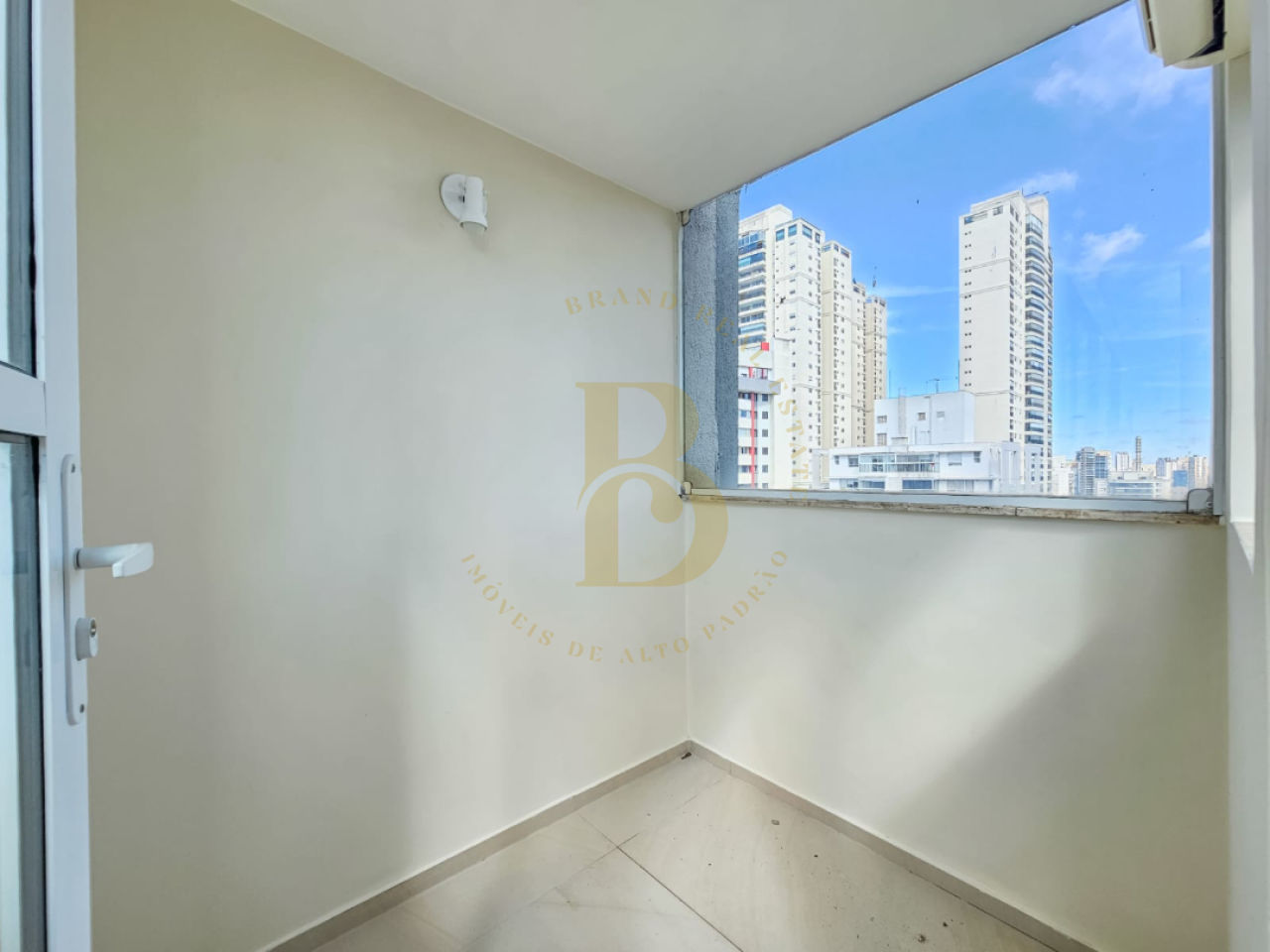 Foto 23 - BR5510