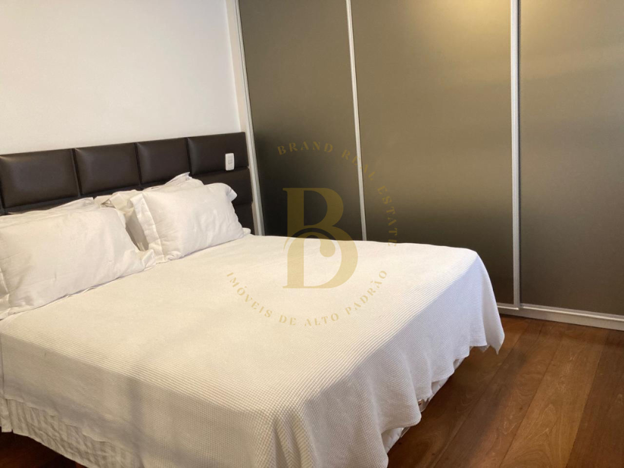 Foto 5 - BR5600
