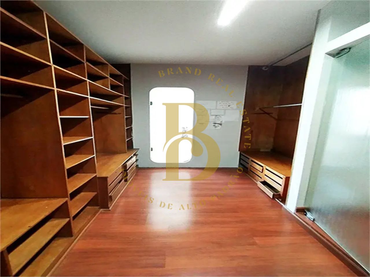 Foto 50 - BR5646