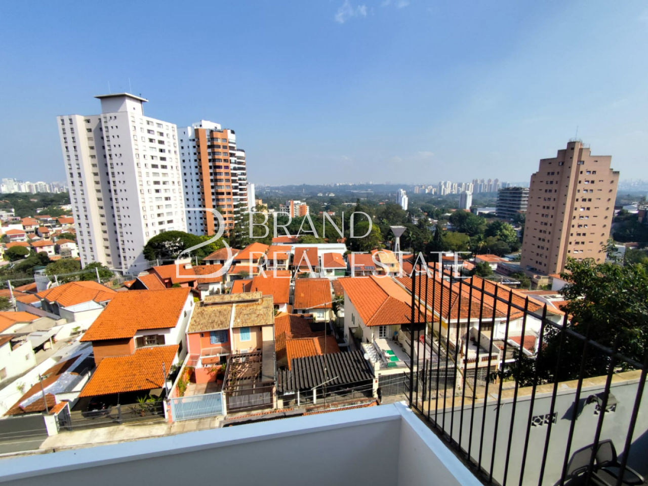 Foto 2 - BR5704
