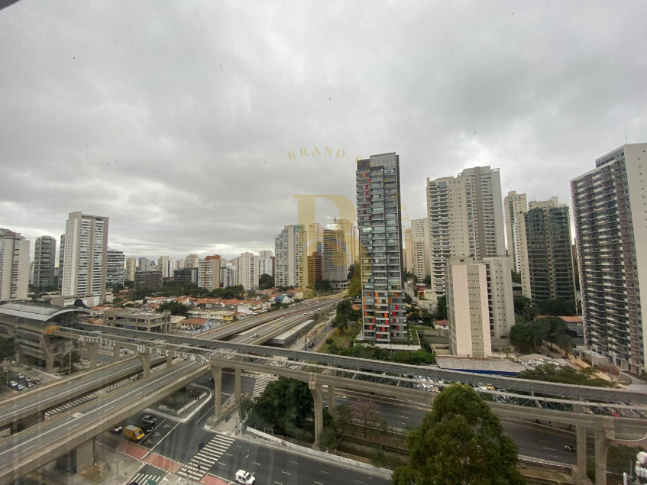 Foto 2 - BR5719