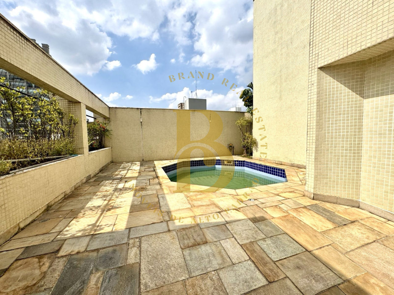 Foto 34 - BR6356