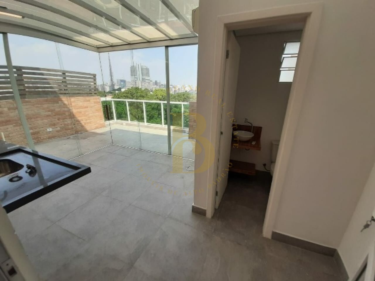 Foto 5 - BR6602