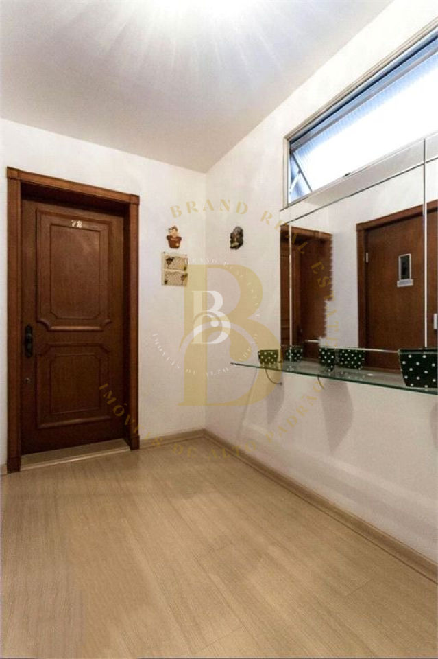 Foto 2 - BR700