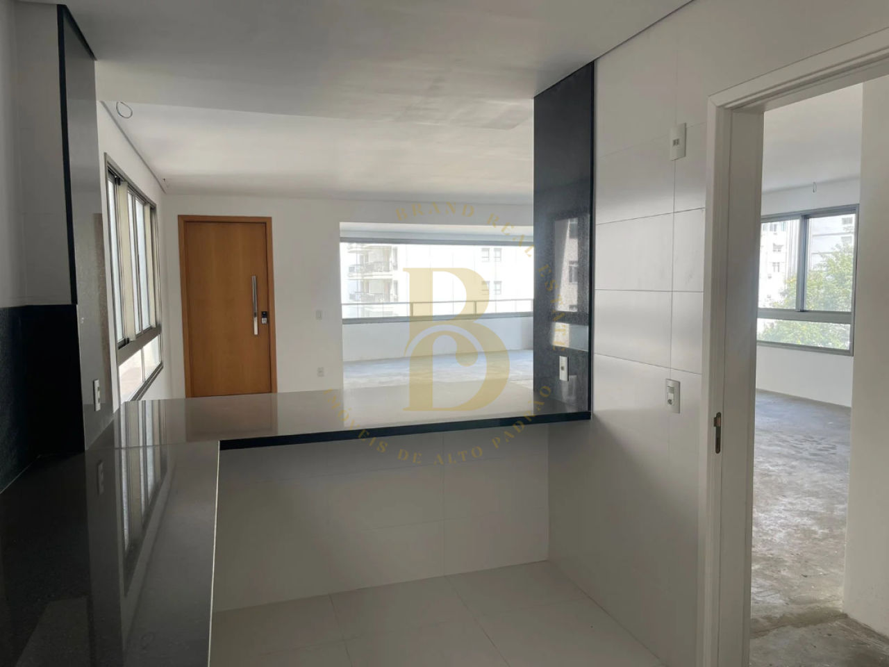 Foto 5 - BR7006
