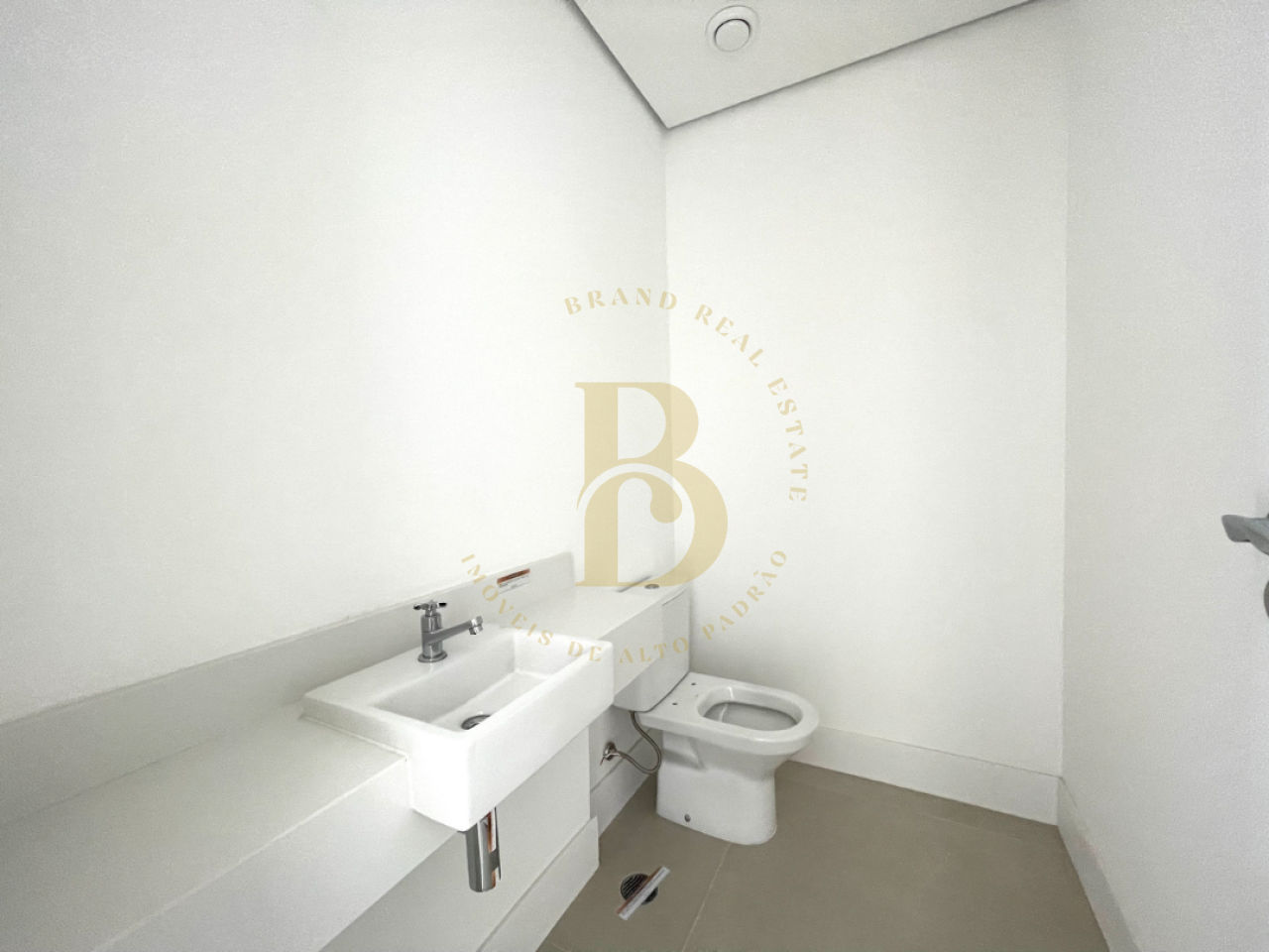 Foto 25 - BR7703