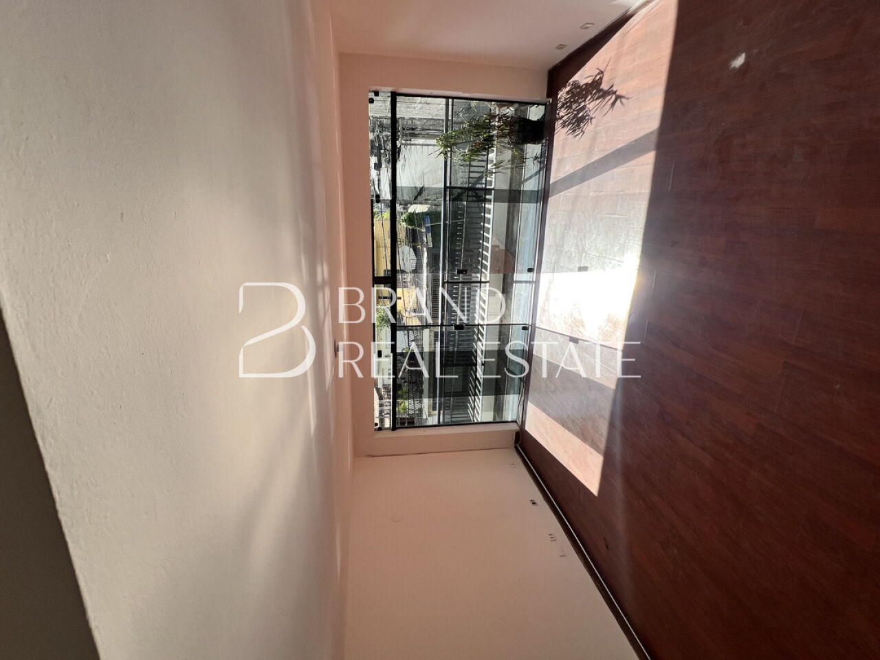 Foto 2 - BR7991