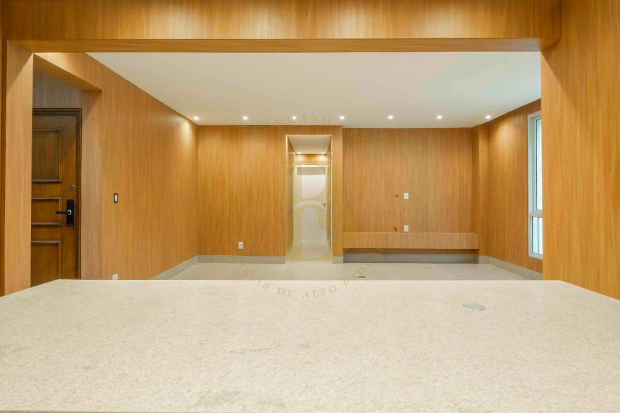 Foto 3 - BR7999