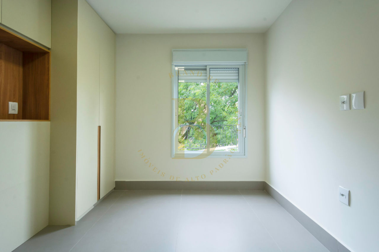 Foto 12 - BR8000