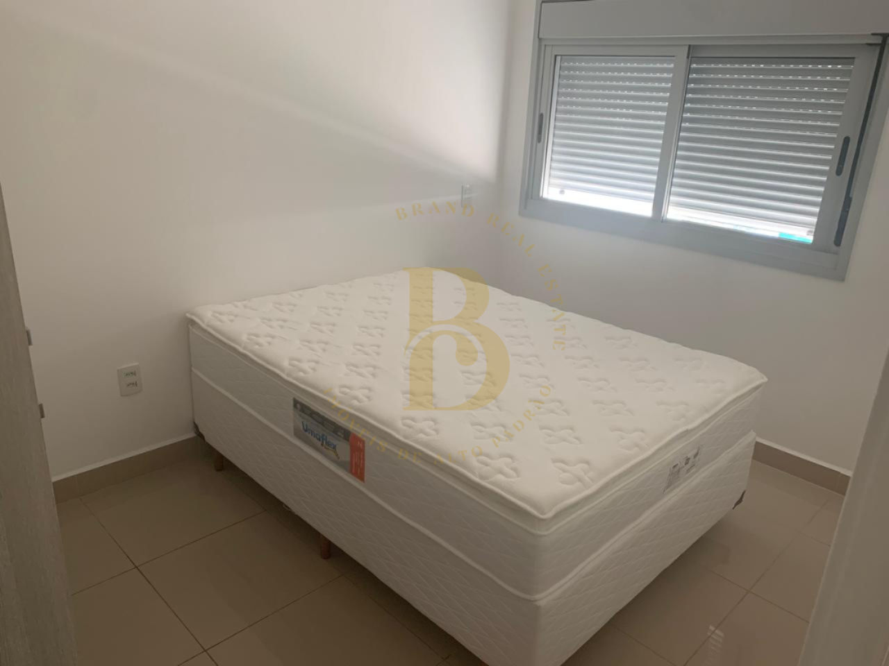 Foto 11 - BR8007