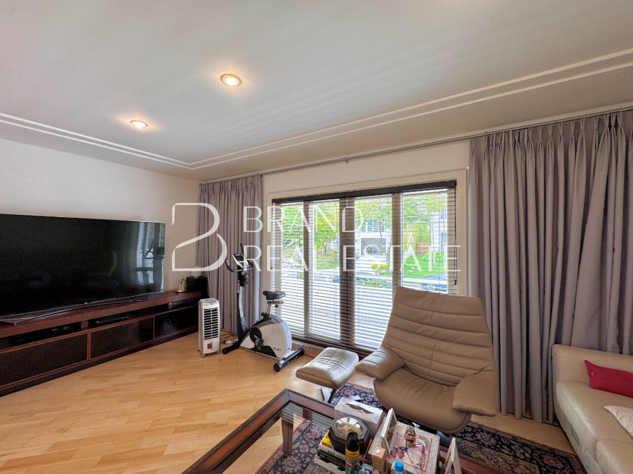 Foto 34 - BR8104