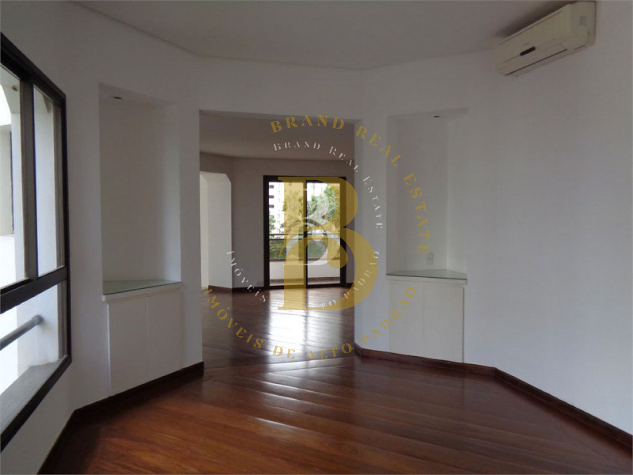 Foto 5 - BR8193