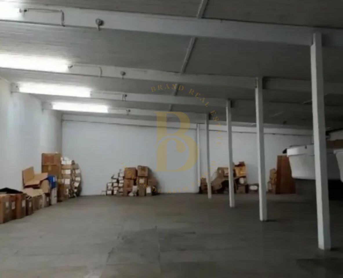 Foto 5 - BR8216