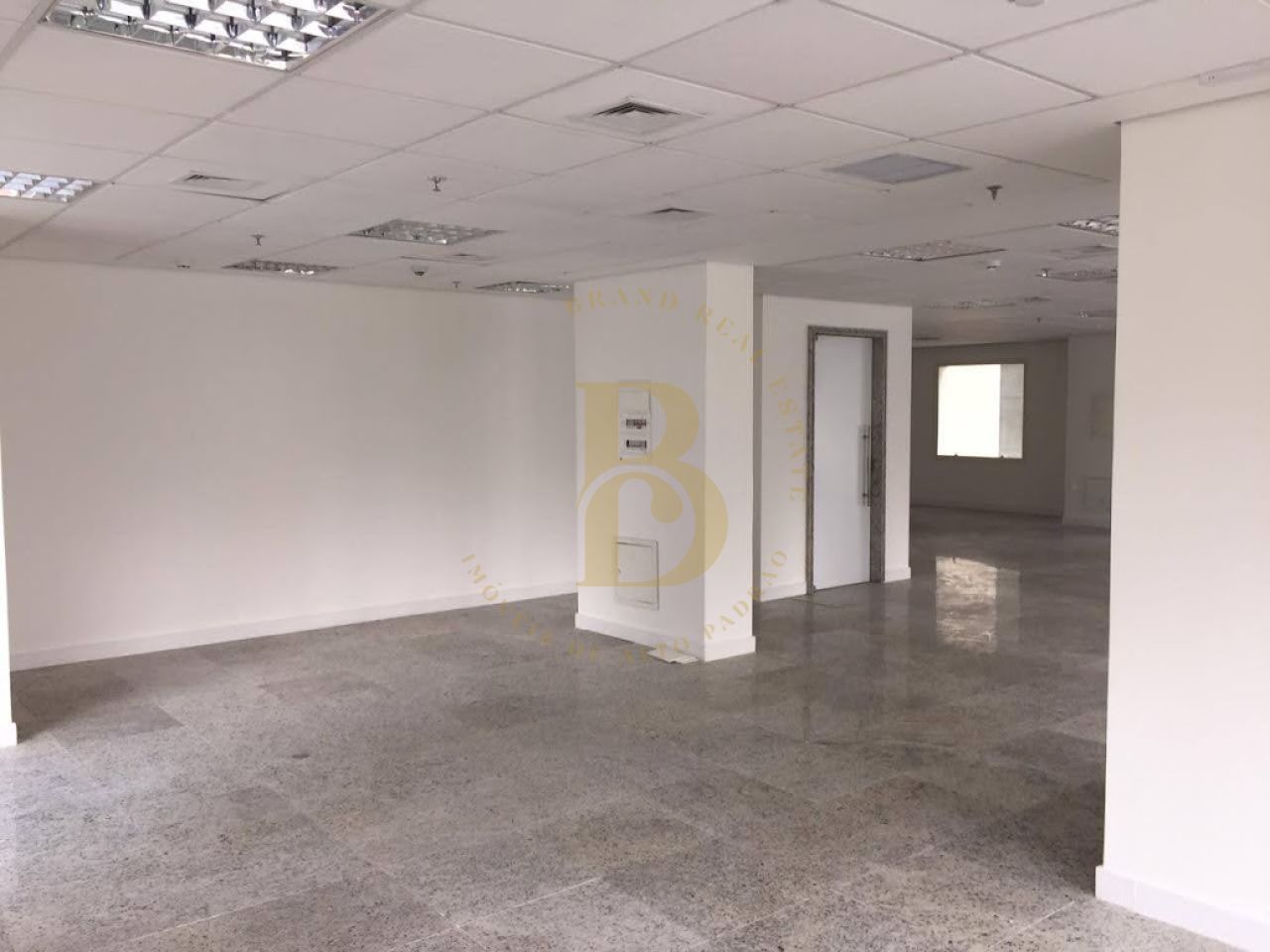Foto 2 - BR8517