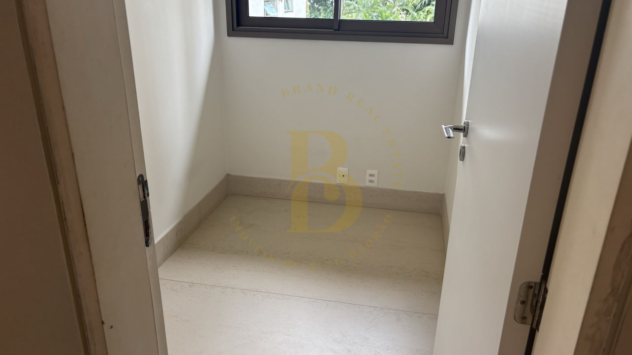 Foto 6 - BR8716