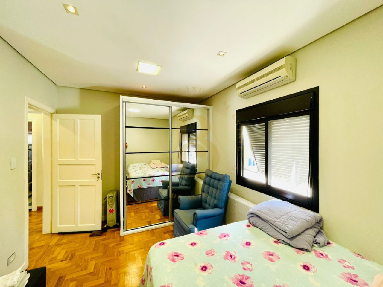 Foto 6 - BR8723
