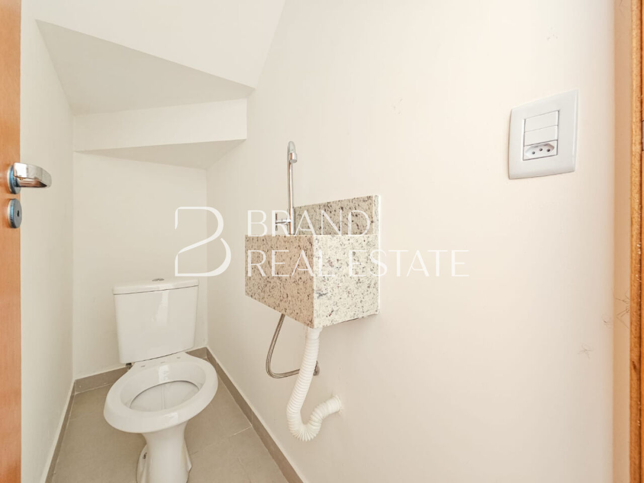 Foto 8 - BR9137