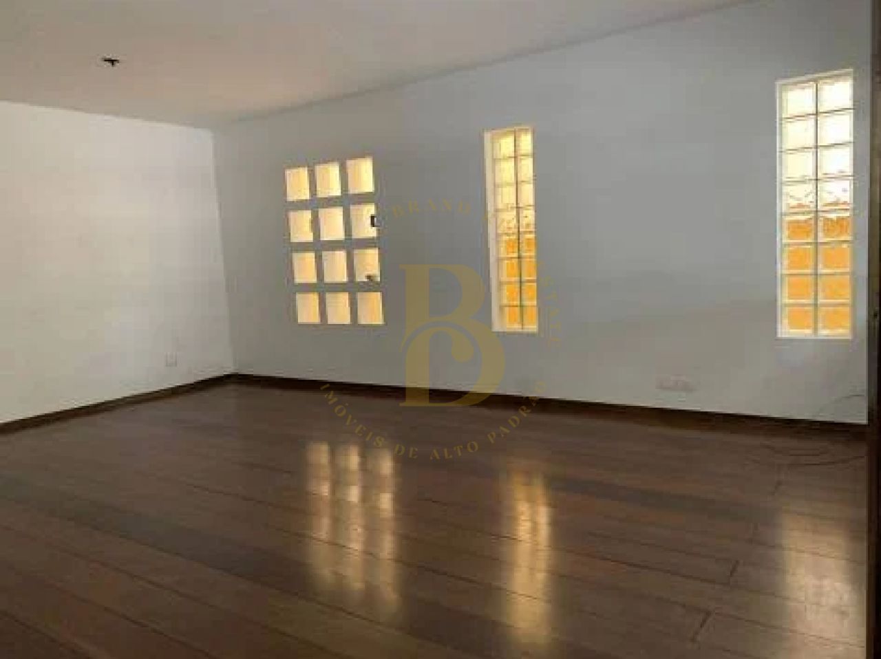 Foto 3 - BR9256