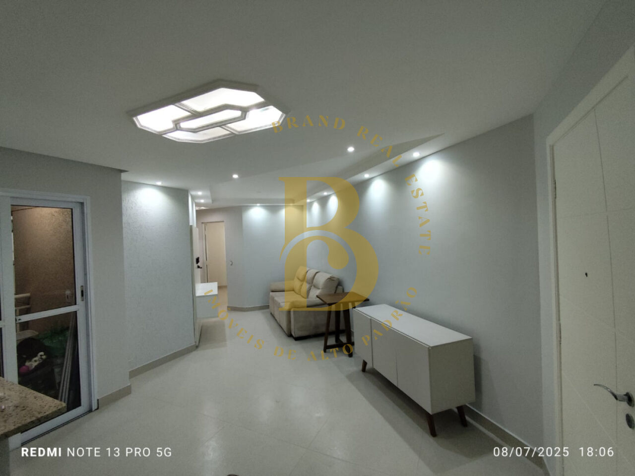 Foto 3 - BR9670