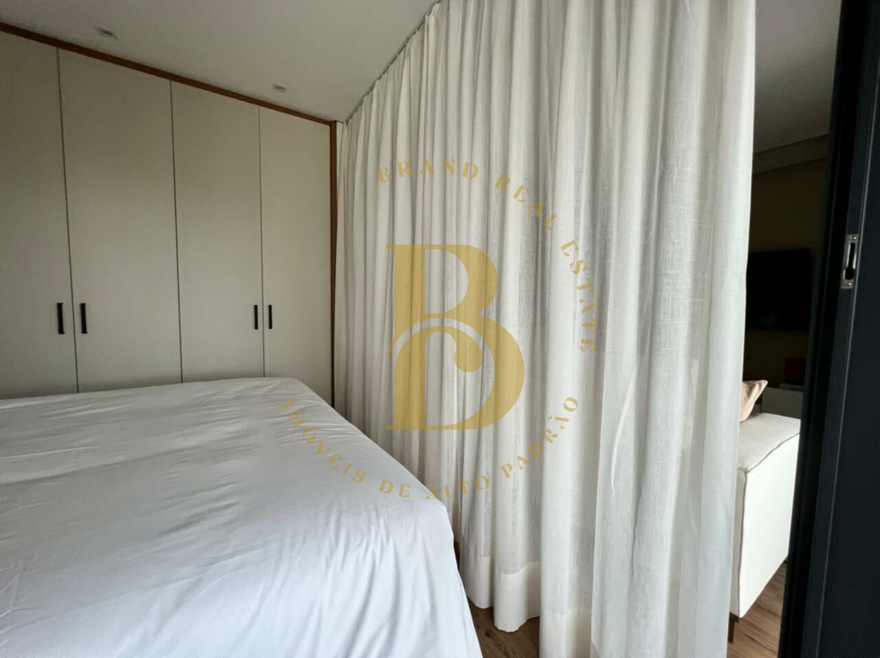 Foto 2 - BR9819