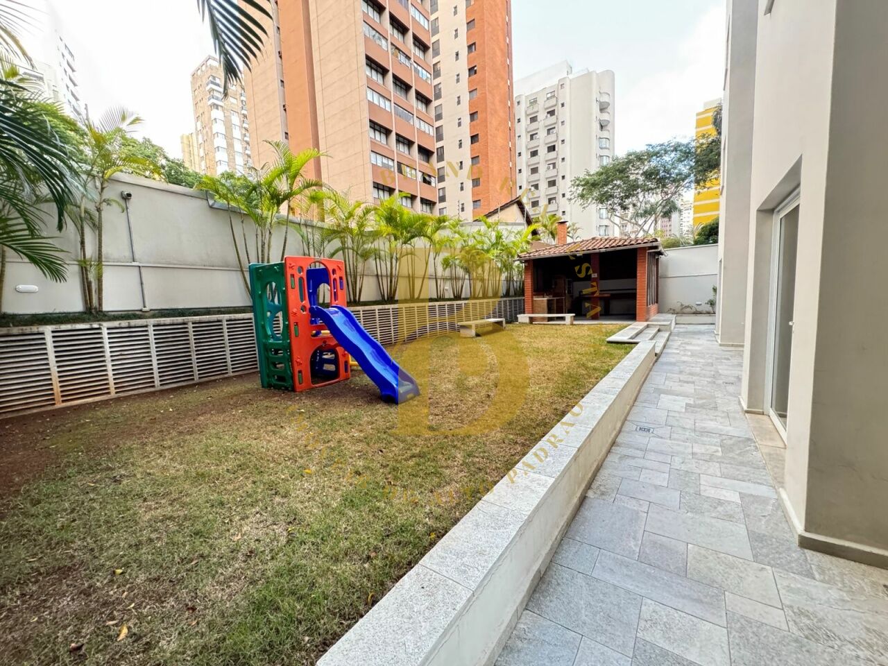 Foto 28 - BR9980