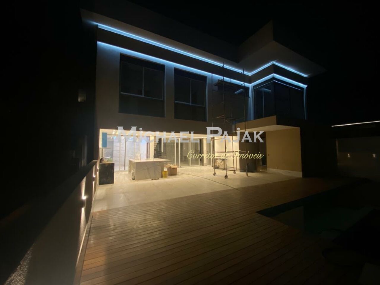 Casa em Condomínio para Venda - ALPHAVILLE