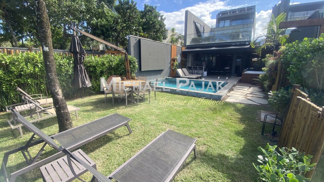 Casa em Condomínio para Venda - Praia de Camburí