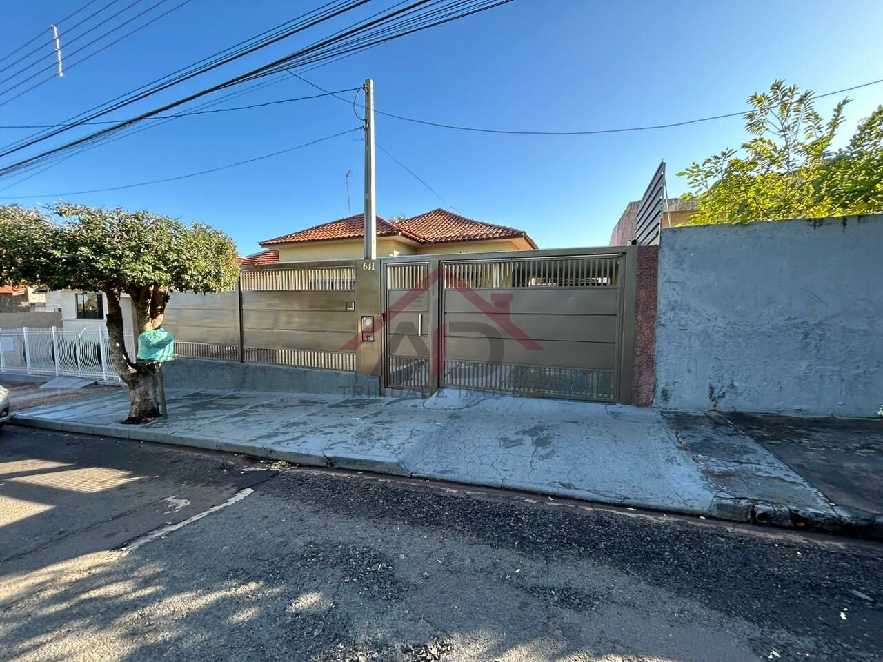 Casa Térrea para Venda - Centro