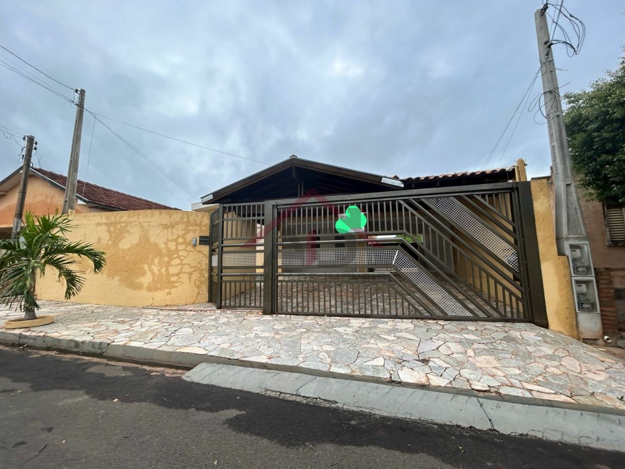 Casa Térrea para Venda - Centro