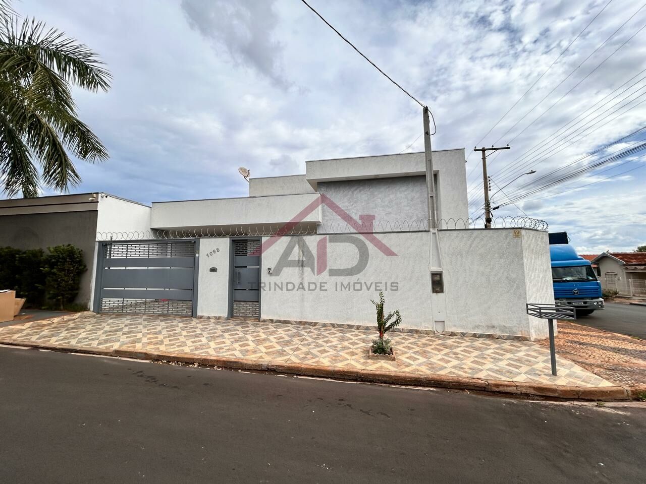 Casa Térrea para Venda - Centro