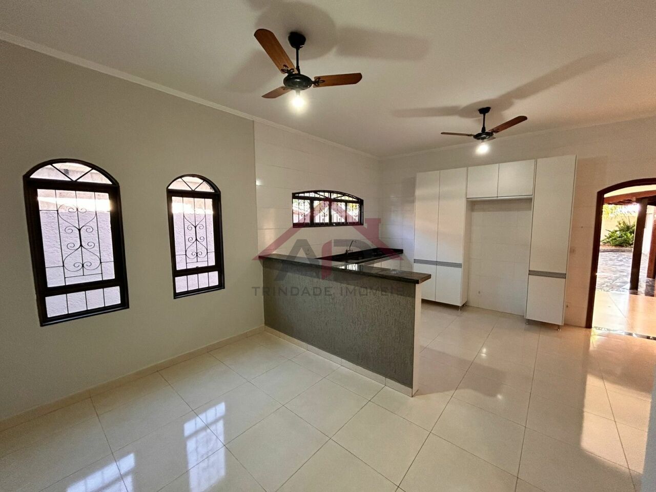 Casa Térrea para Venda - Centro