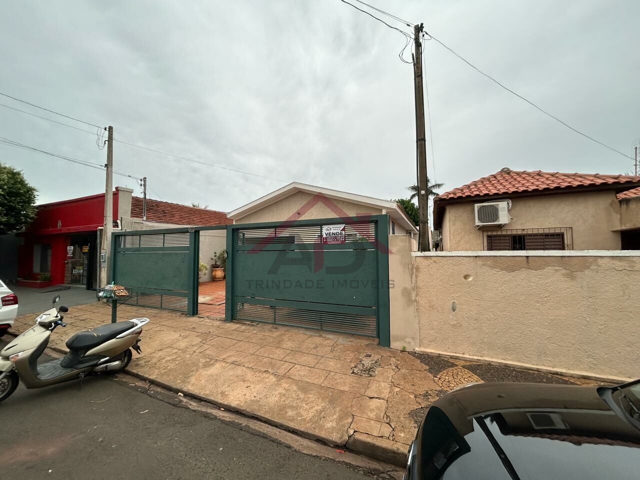 Casa Térrea para Venda - Centro