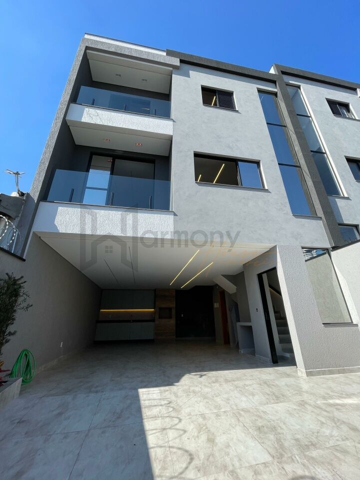 Casa Assobradada para Venda - Centro