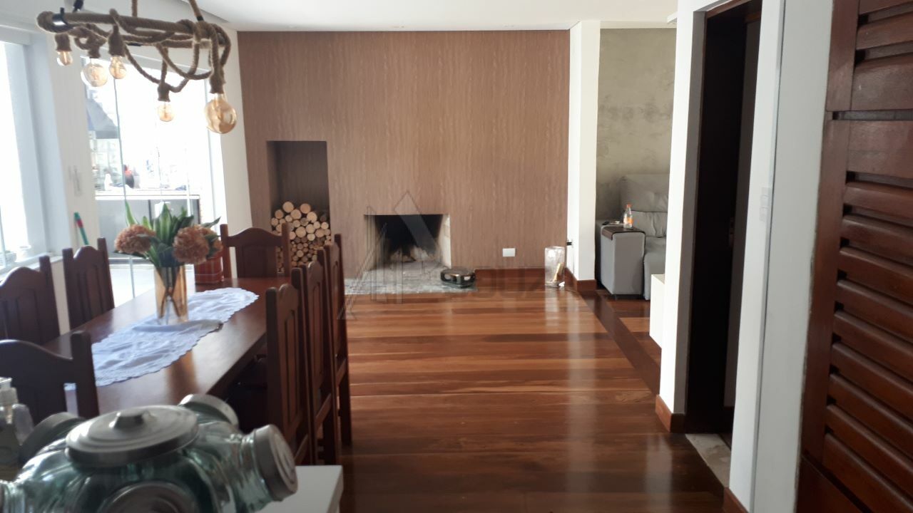 Sobrado para Venda - Horto Florestal