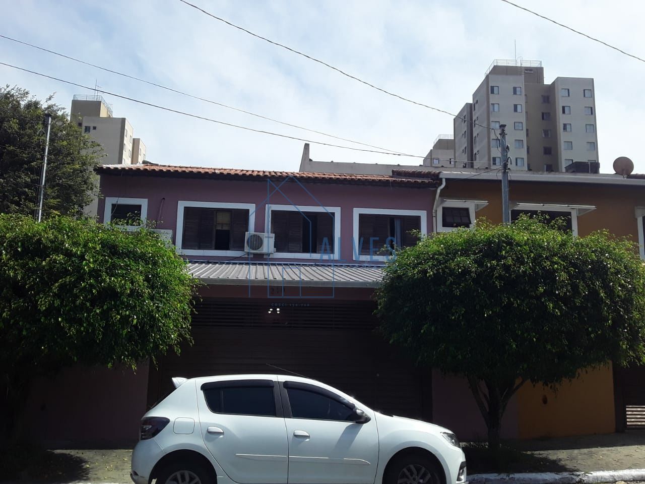 Sobrado para Venda - Jardim Sabará