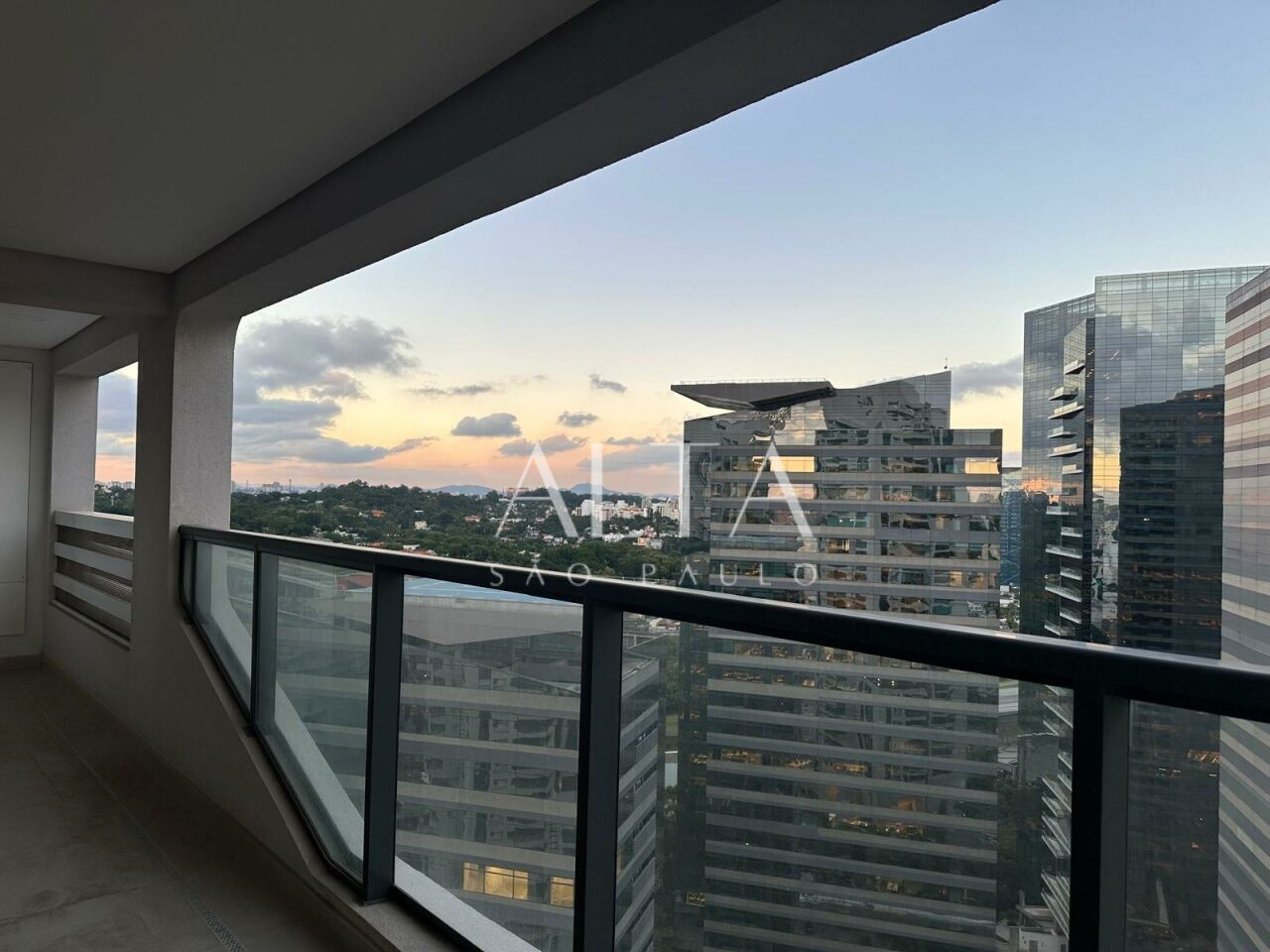 Apartamento para Venda - Chácara Santo Antônio Zona Sul
